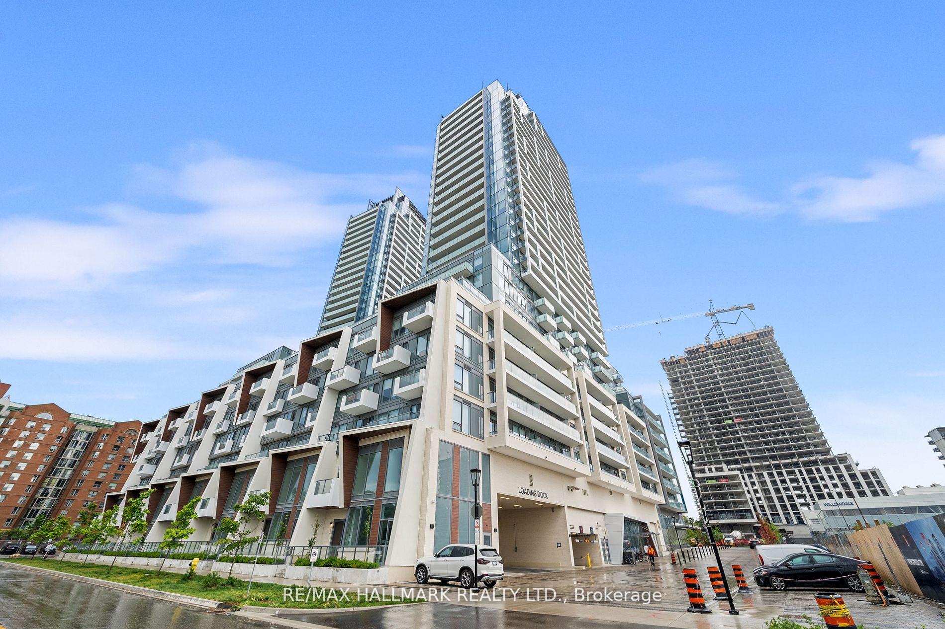 2 Bedrooms Condo at 7 Golden Lion,  Toronto For sale