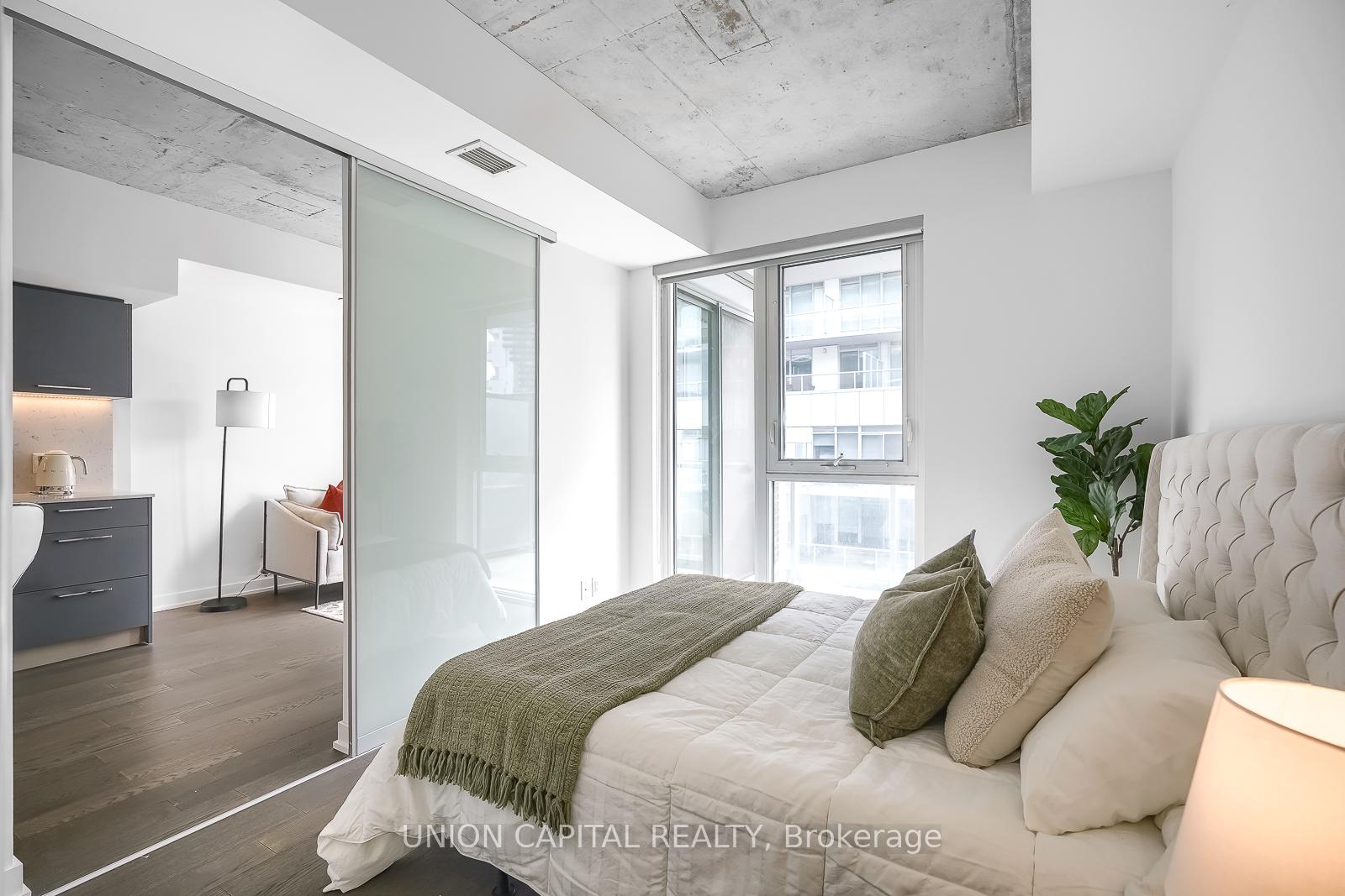 1 Bedroom Condo at 30 Baseball,  Toronto For sale