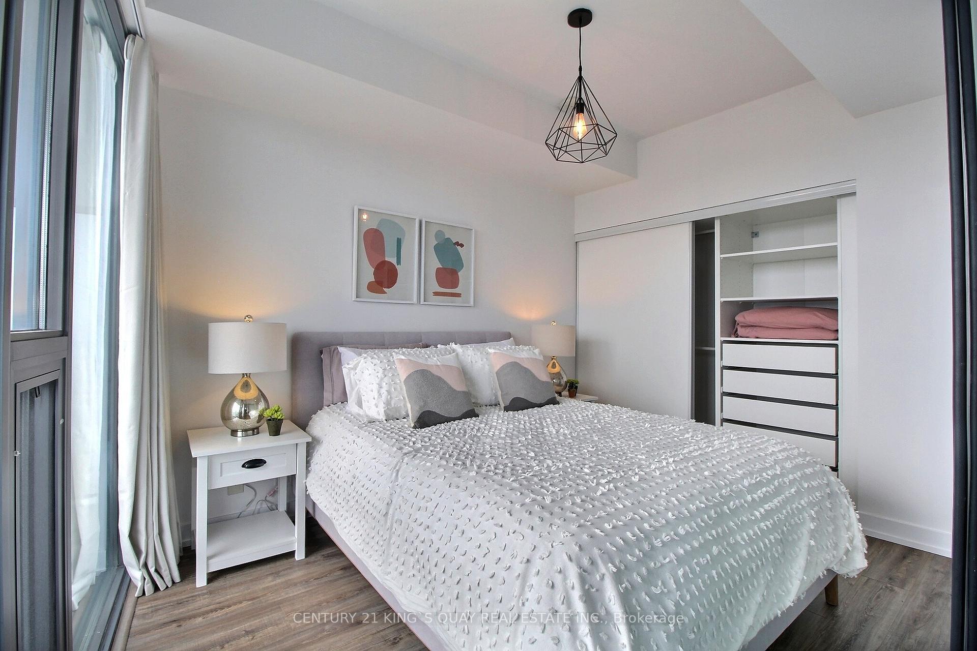 1 Bedroom Condo at 1815 Yonge, Toronto For sale