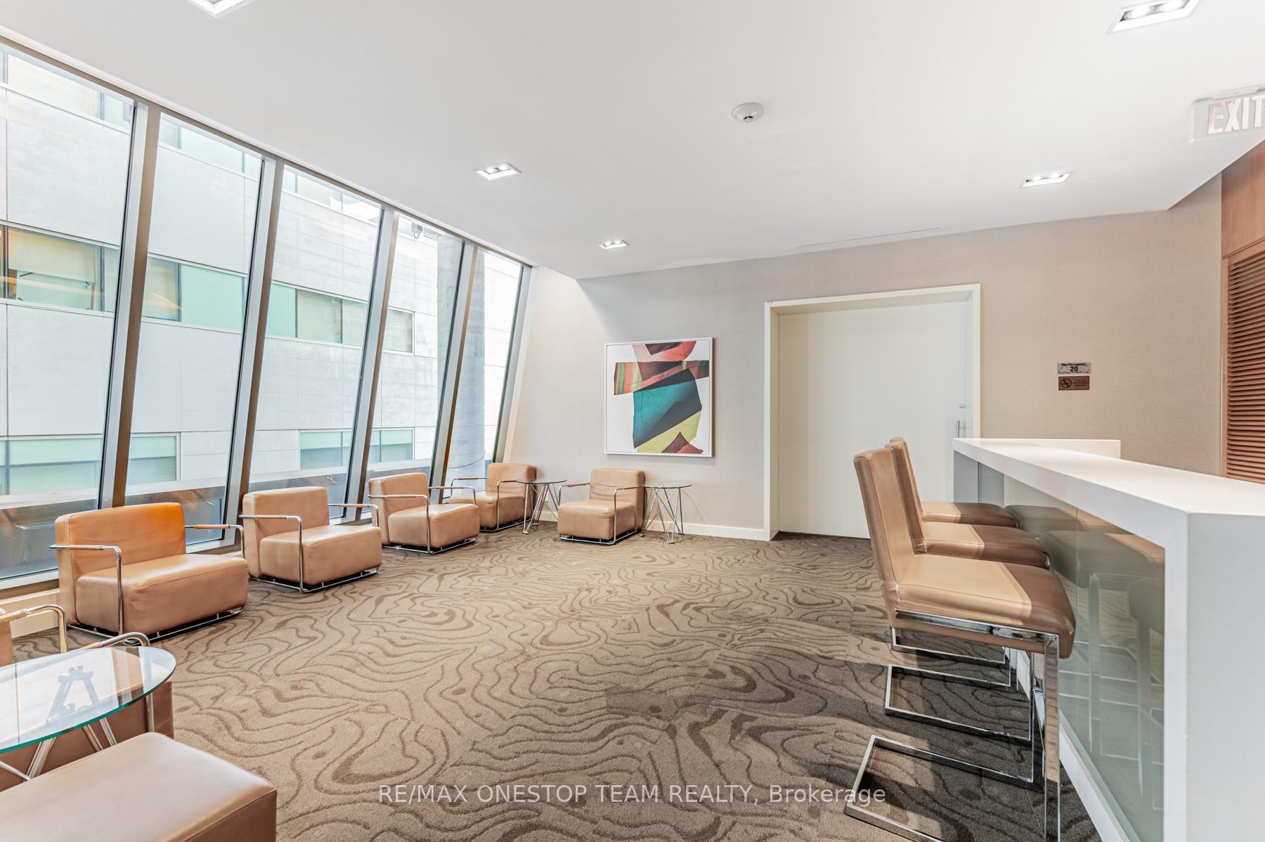 4 Bedrooms Condo at 832 Bay, Toronto For sale