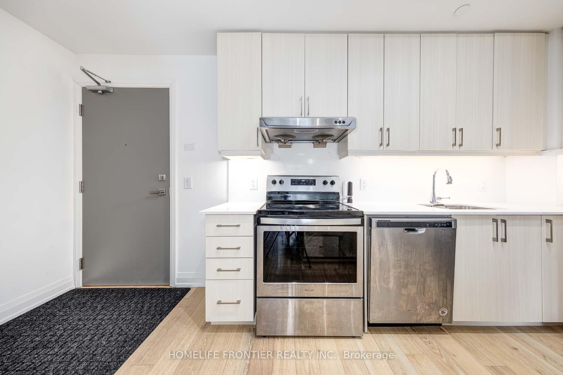 3 Bedrooms Condo at 591 Sheppard,  Toronto For sale
