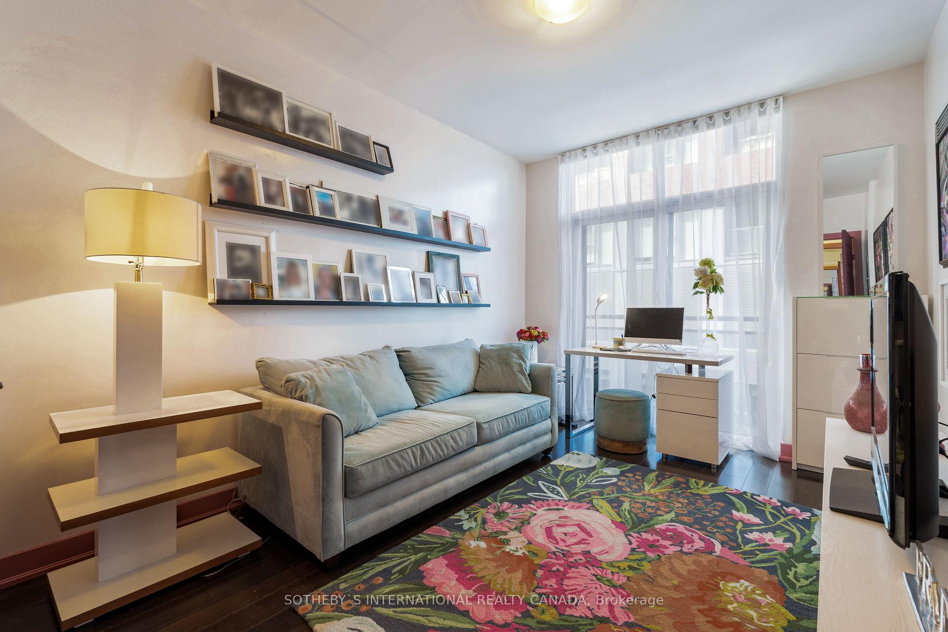 2 Bedrooms Condo at 28 Linden,  Toronto For sale