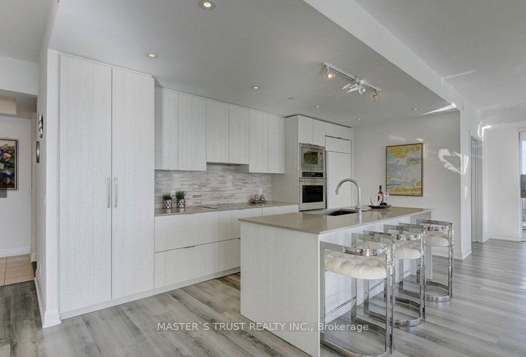 56 Annie Craig Drive, #4101