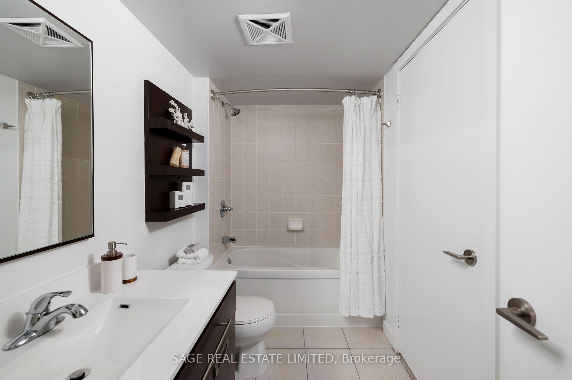 2 Bedrooms Condo at 100 Western Battery, Toronto For sale