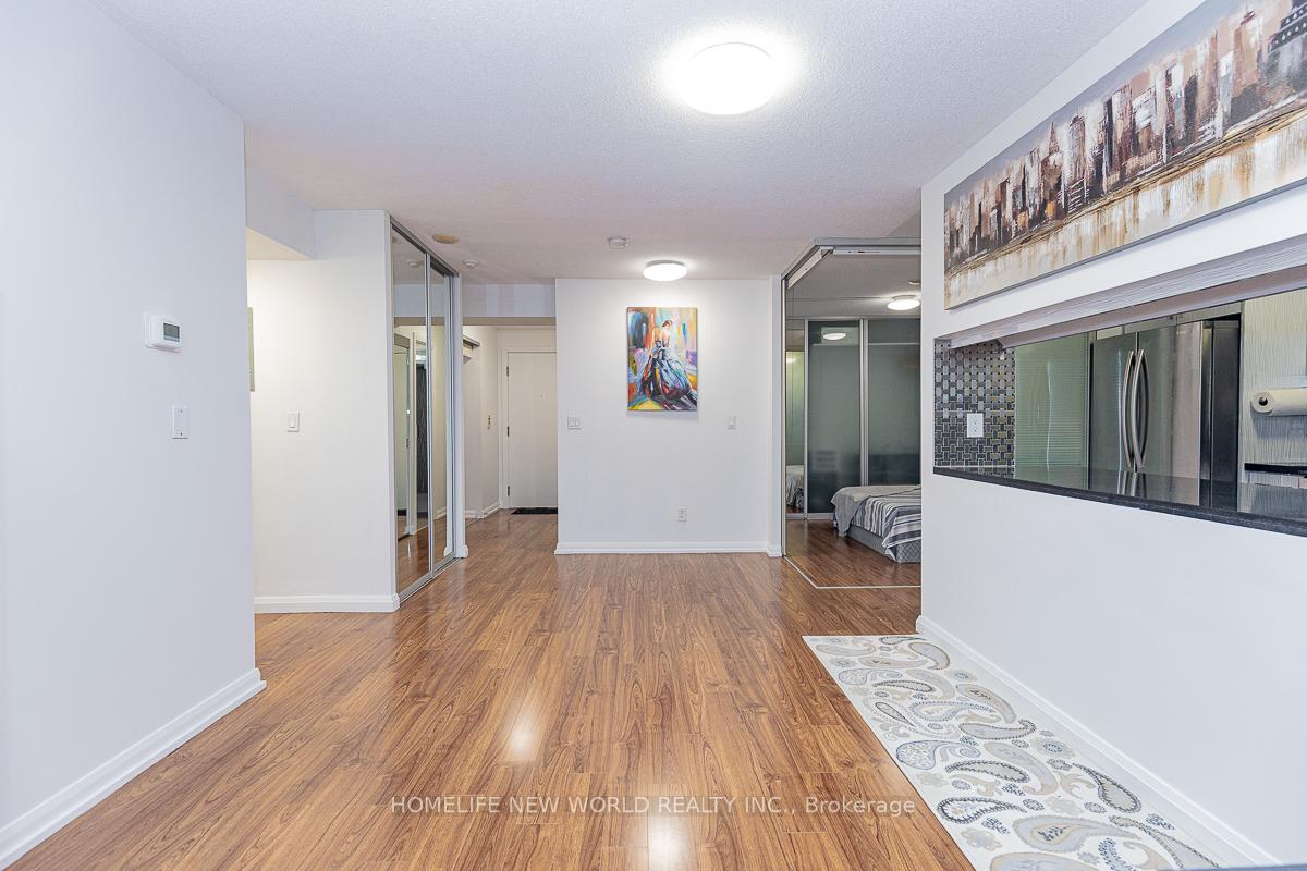 3 Bedrooms Condo at 111 Elizabeth, Toronto For sale