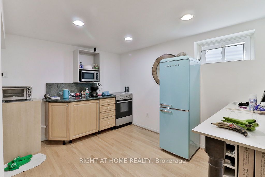 2765 Bushland Crescent