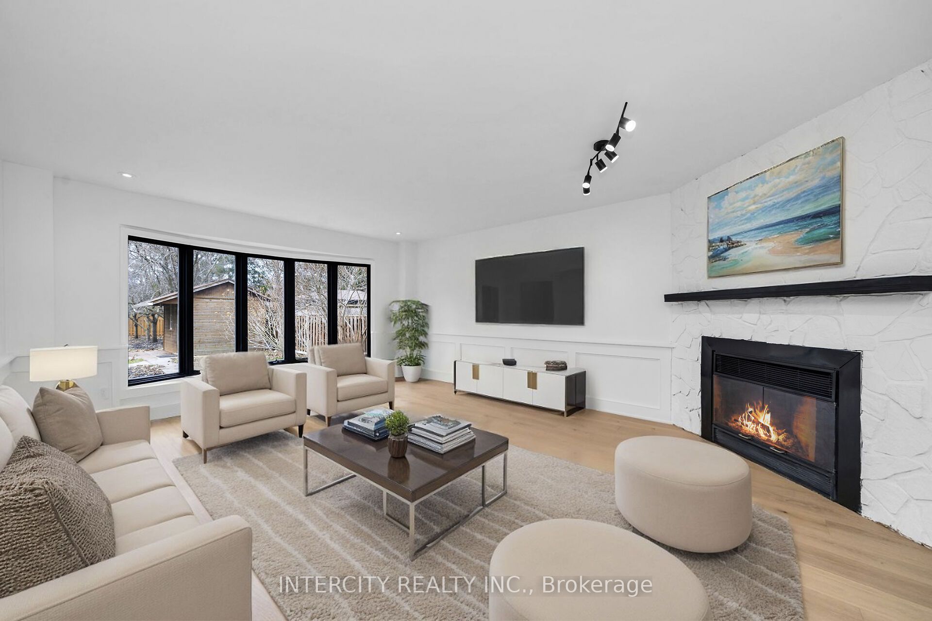 1466 Parish Lane