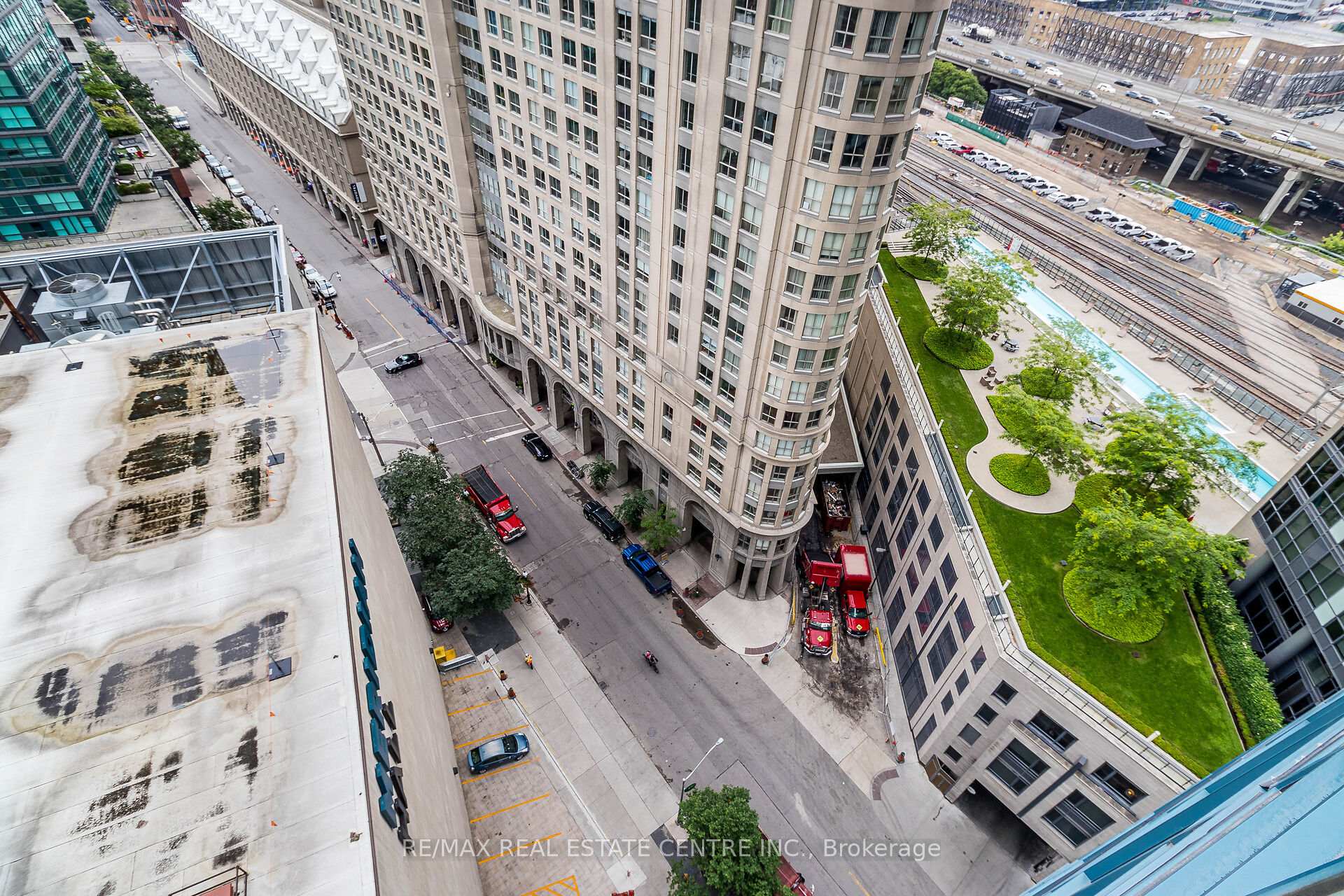 1 Bedroom Condo at 8 The Esplanade, Toronto For sale