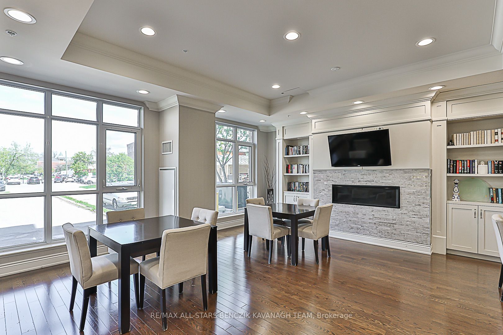 68 Main Street N, #323