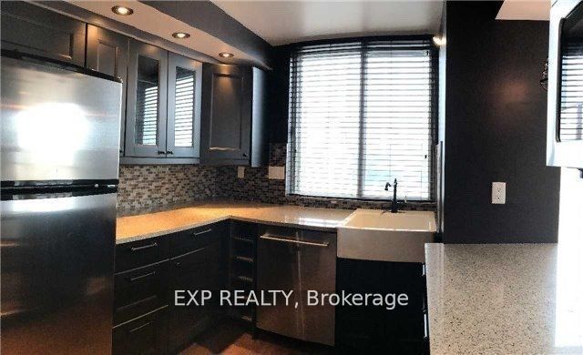 736 Bay Street, #3001