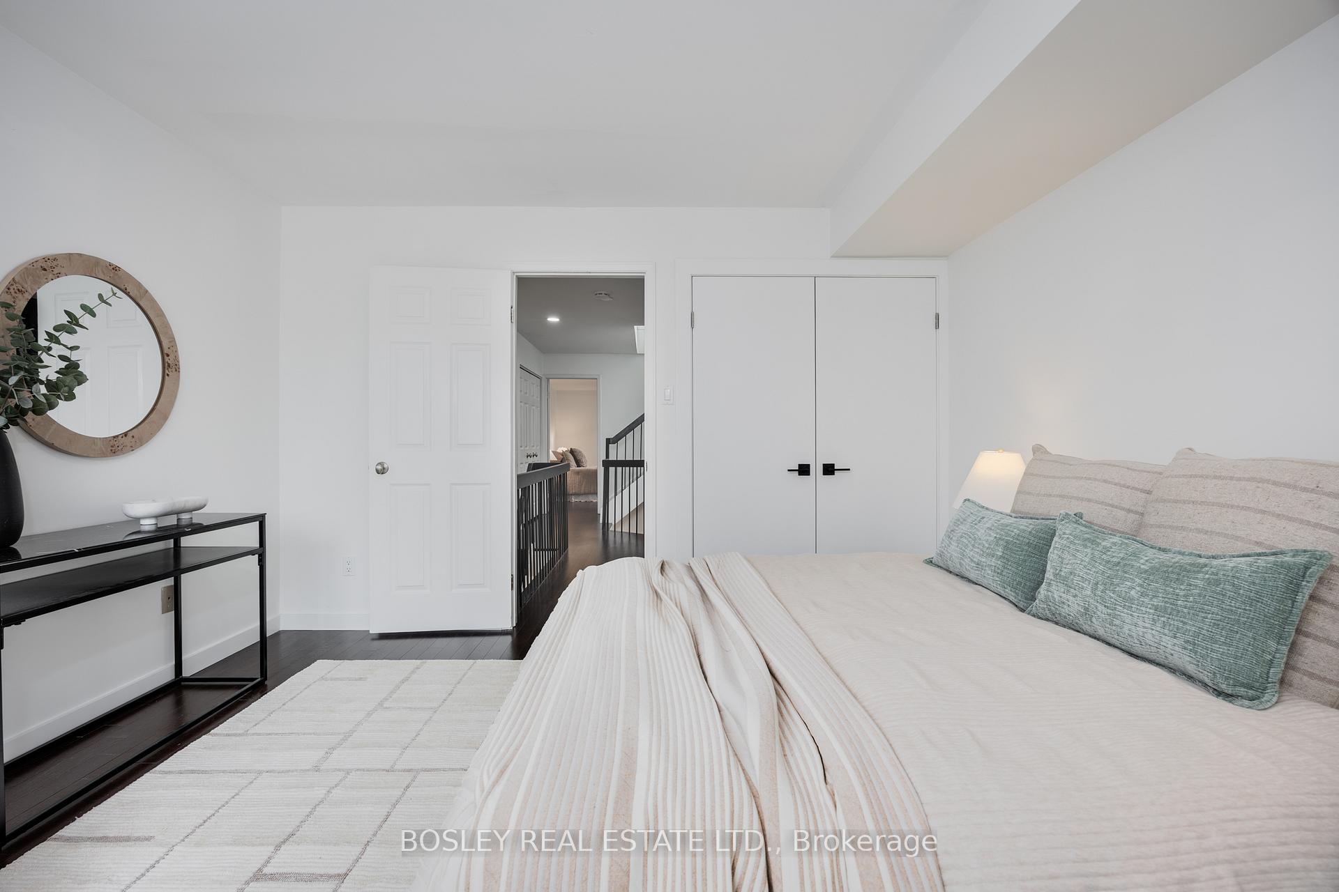 4 Bedrooms Condo at 95 Summerhill, Toronto For sale