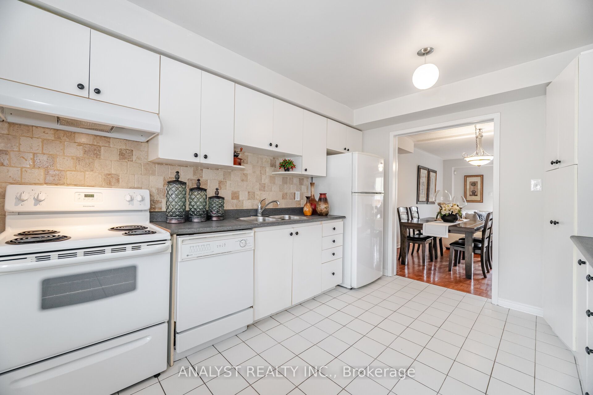 219 Woodbridge Avenue, #1
