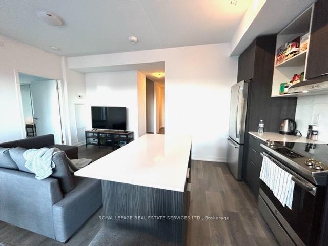 2 Bedrooms Condo at 2520 Eglinton, Mississauga For sale