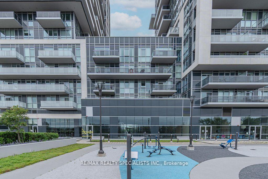 1 Bedroom Condo at 2087 Fairview, Burlington For sale