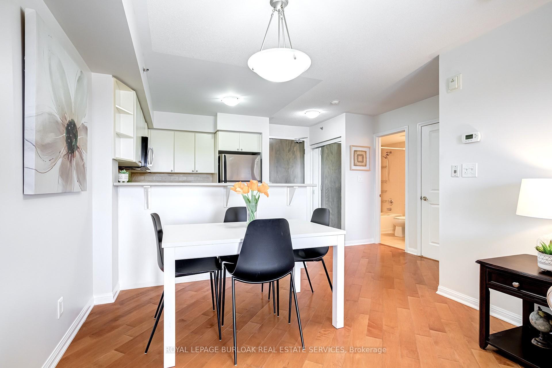 1 Bedroom Condo at 3060 Rotary,  Burlington For sale