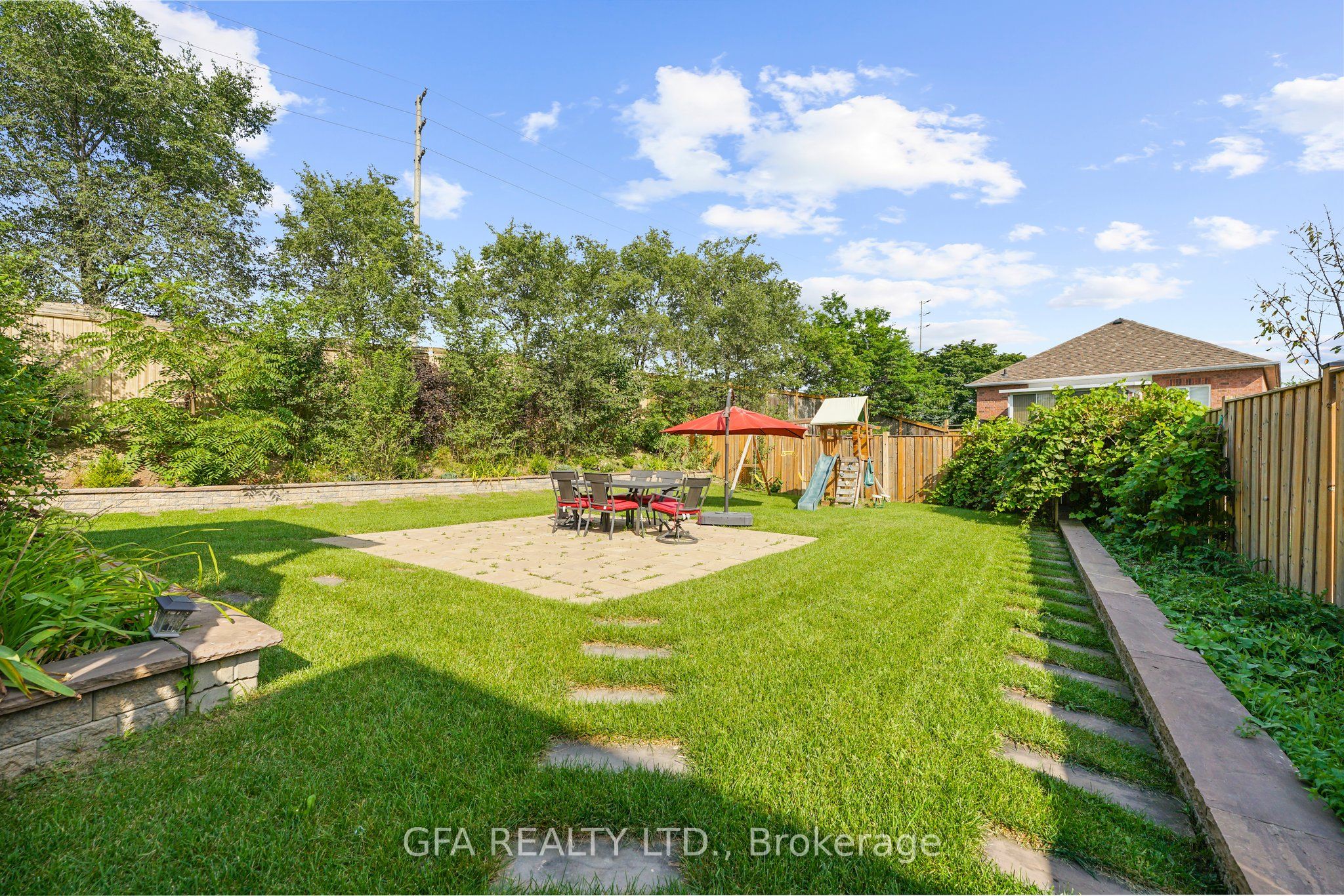 7349 Zinnia Place