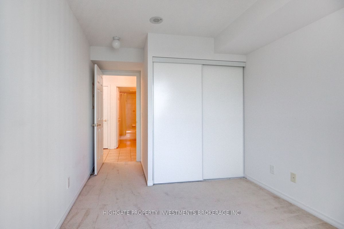 4889 Kimbermount Avenue, #804