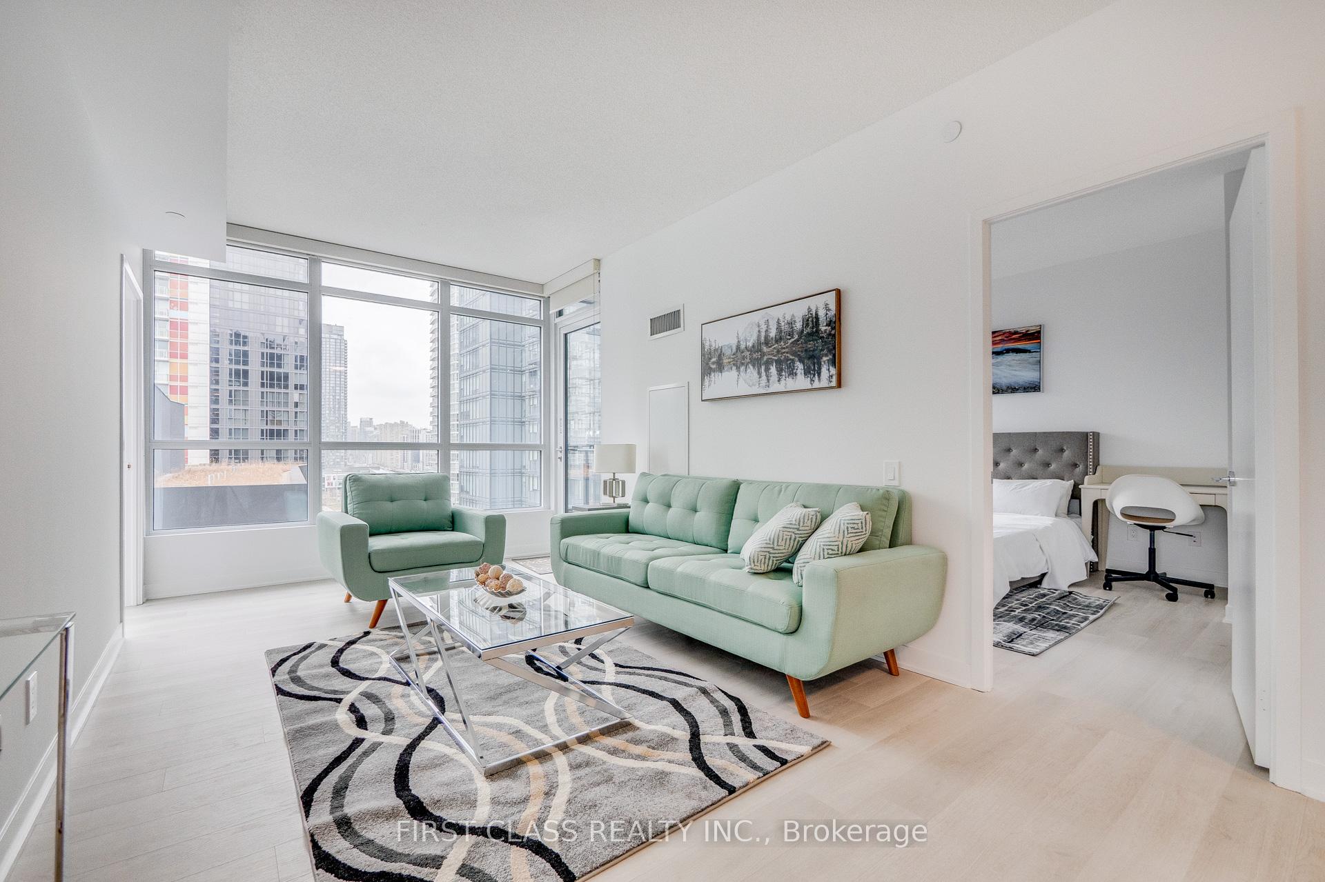 3 Bedrooms Condo at 80 Queens Wharf, Toronto For sale