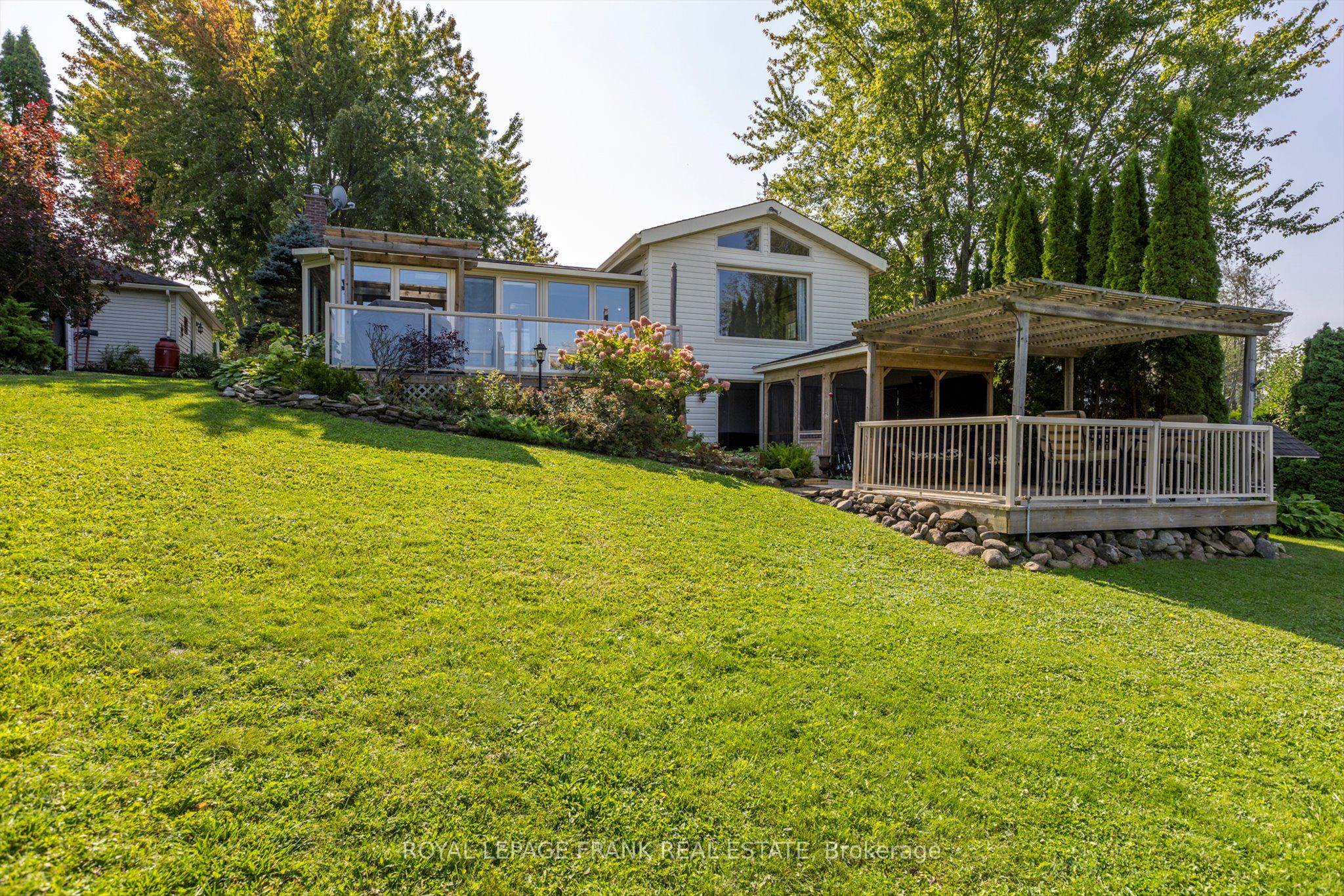 490 McConnell Drive, Selwyn, ON K9J 0C5