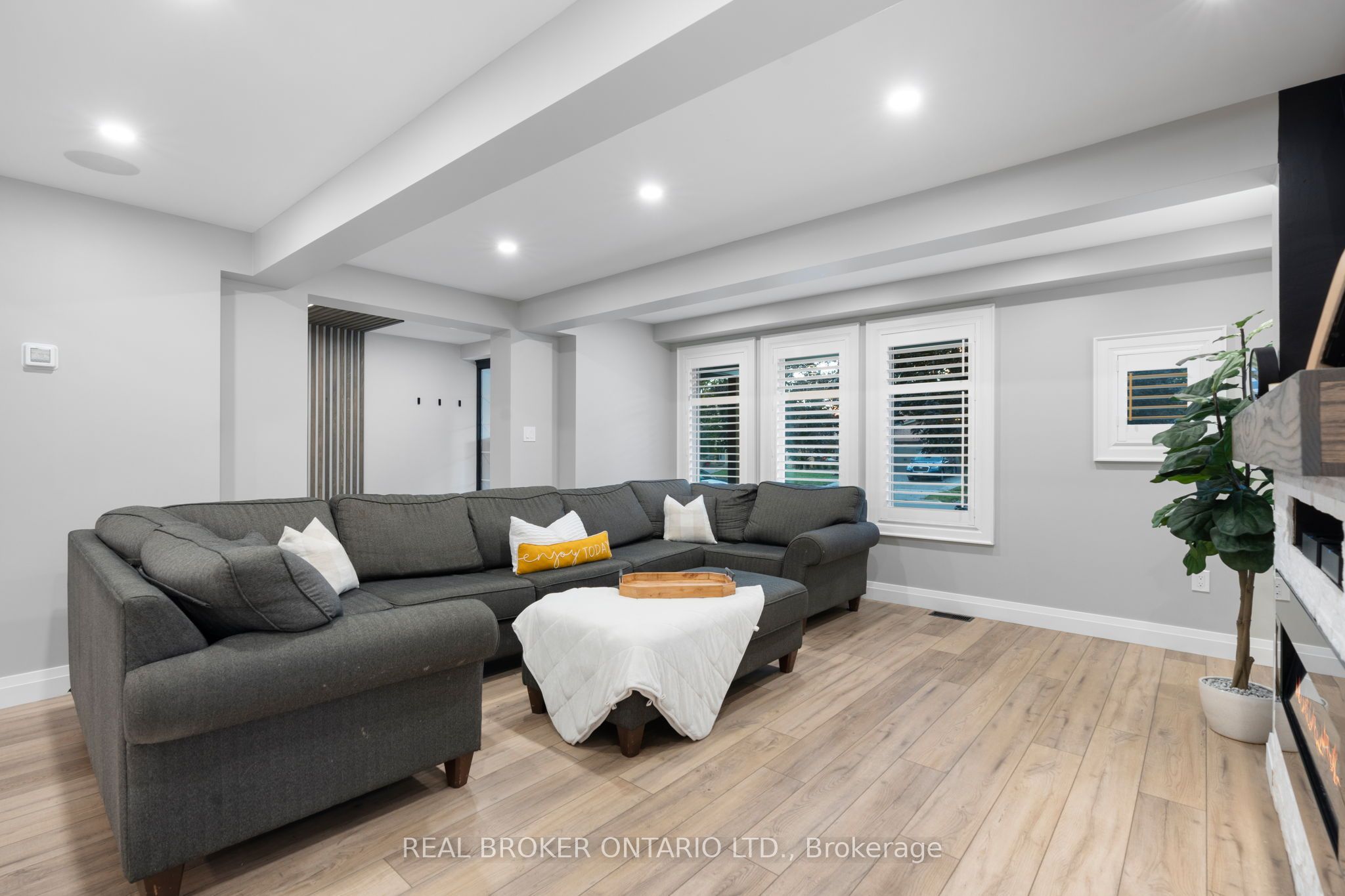 3 Oak Ridge Court
