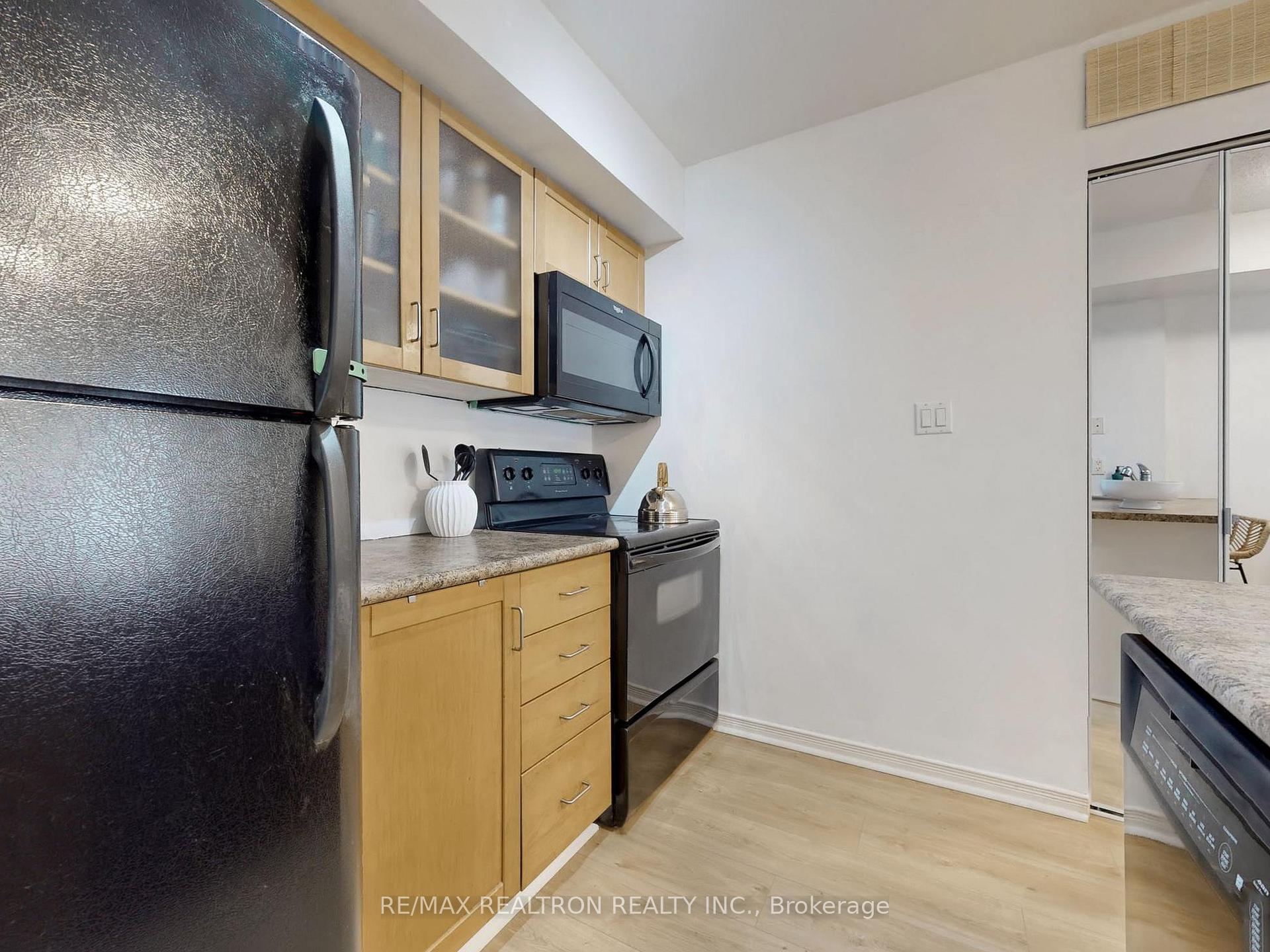1 Bedroom Condo at 46 Western Battery, Toronto For sale
