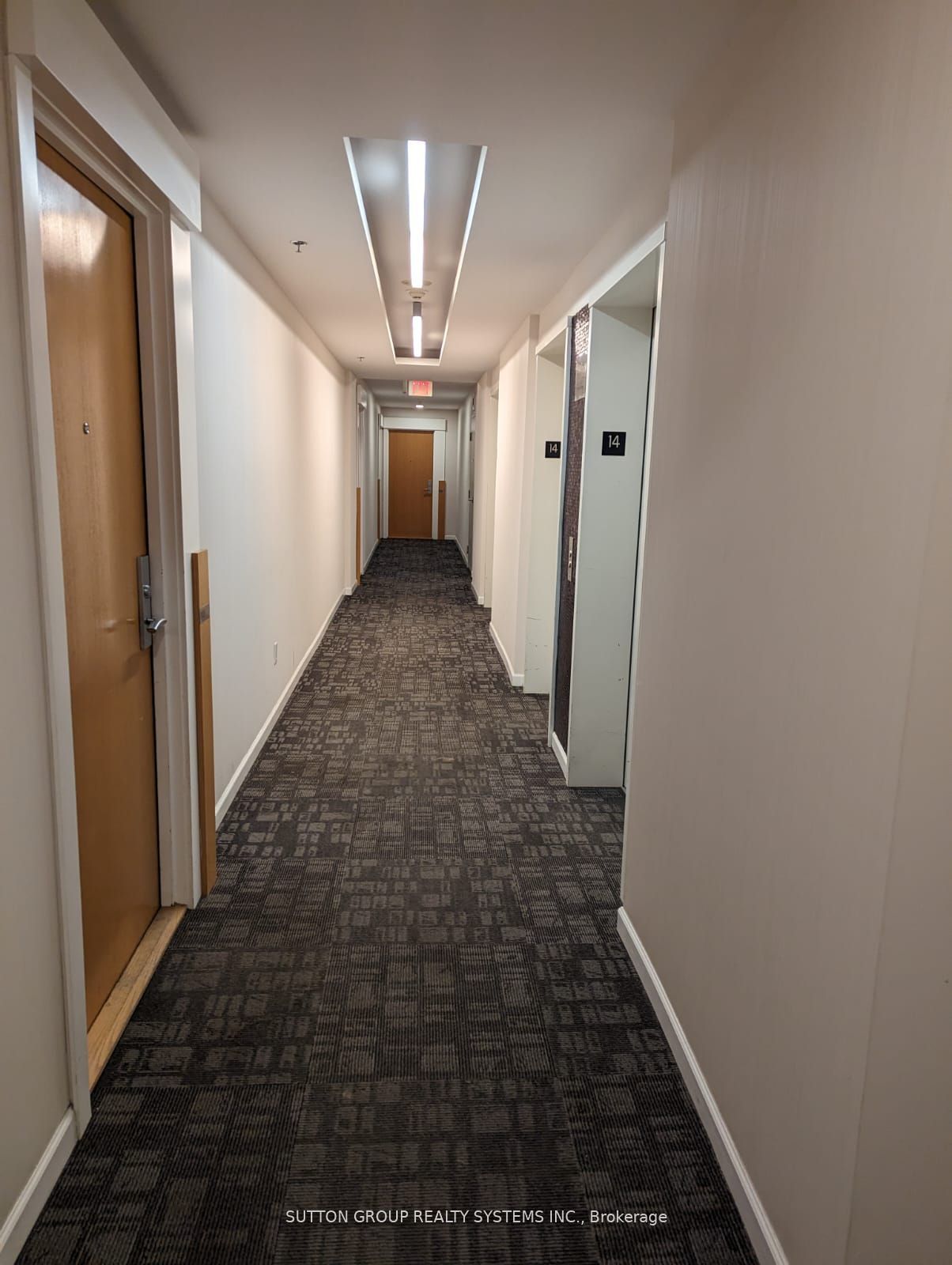 375 King Street W, #1408