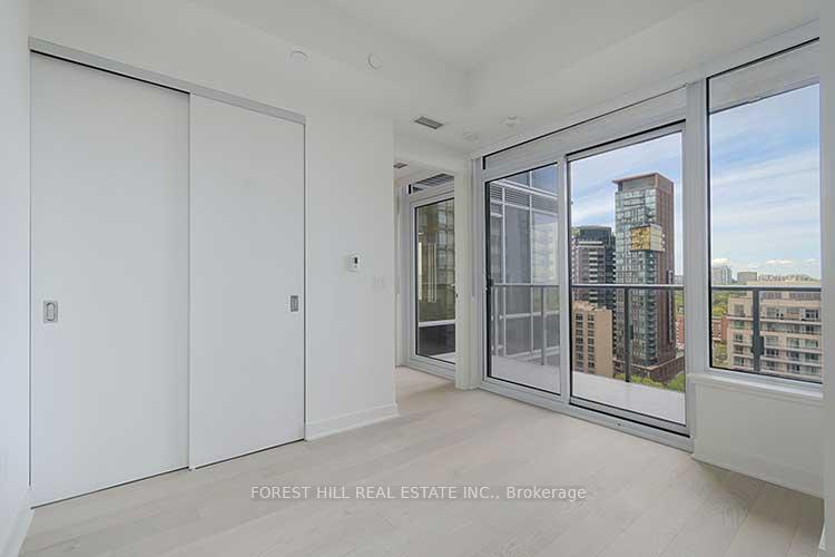 2 Bedrooms Condo at 11 Yorkville, Toronto For sale