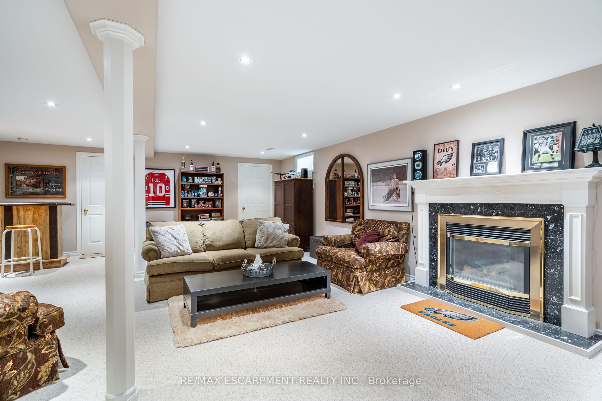 2431 Baxter Crescent
