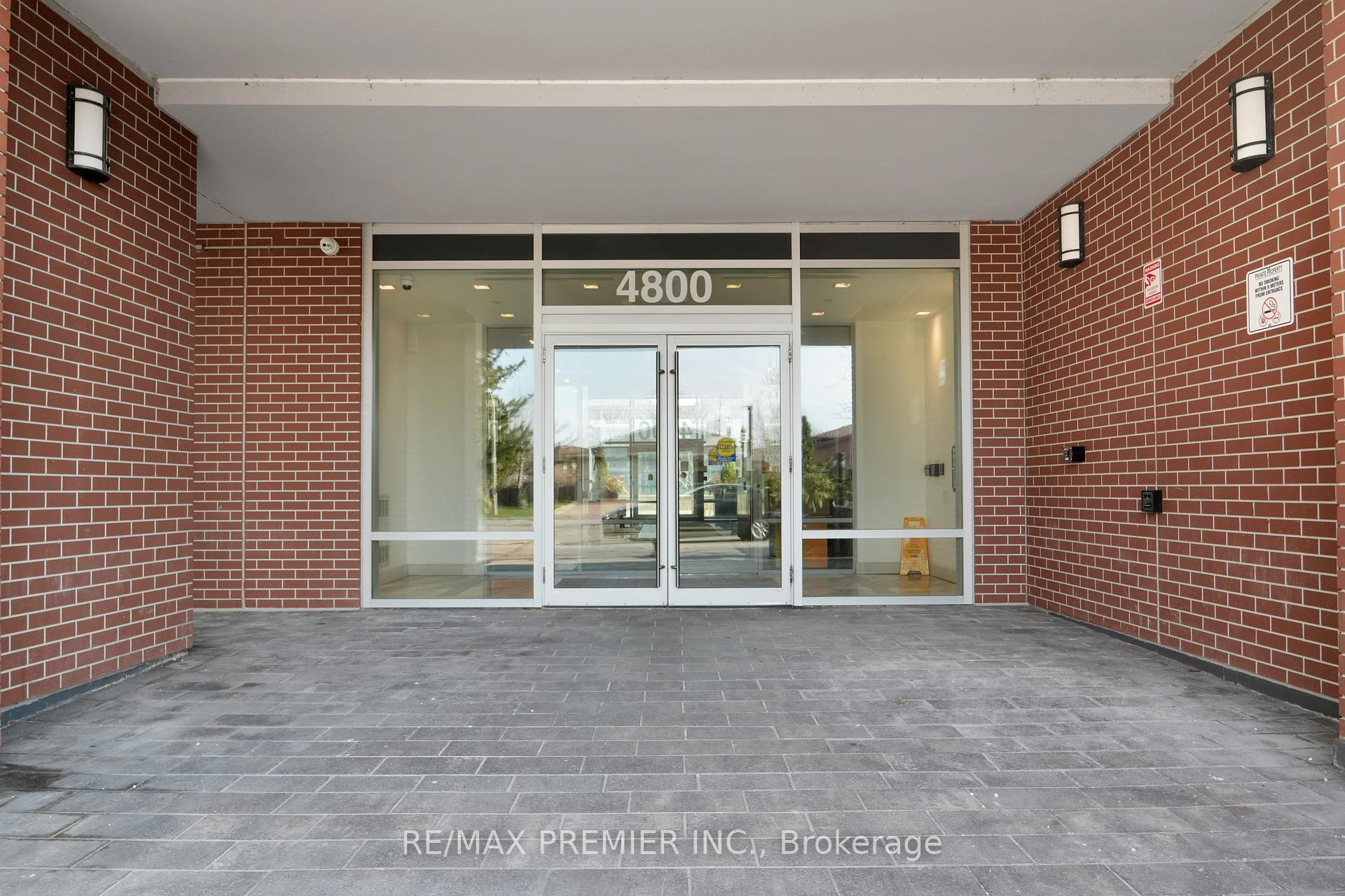 2 Bedrooms Condo at 4800 Highway 7,  Vaughan For sale