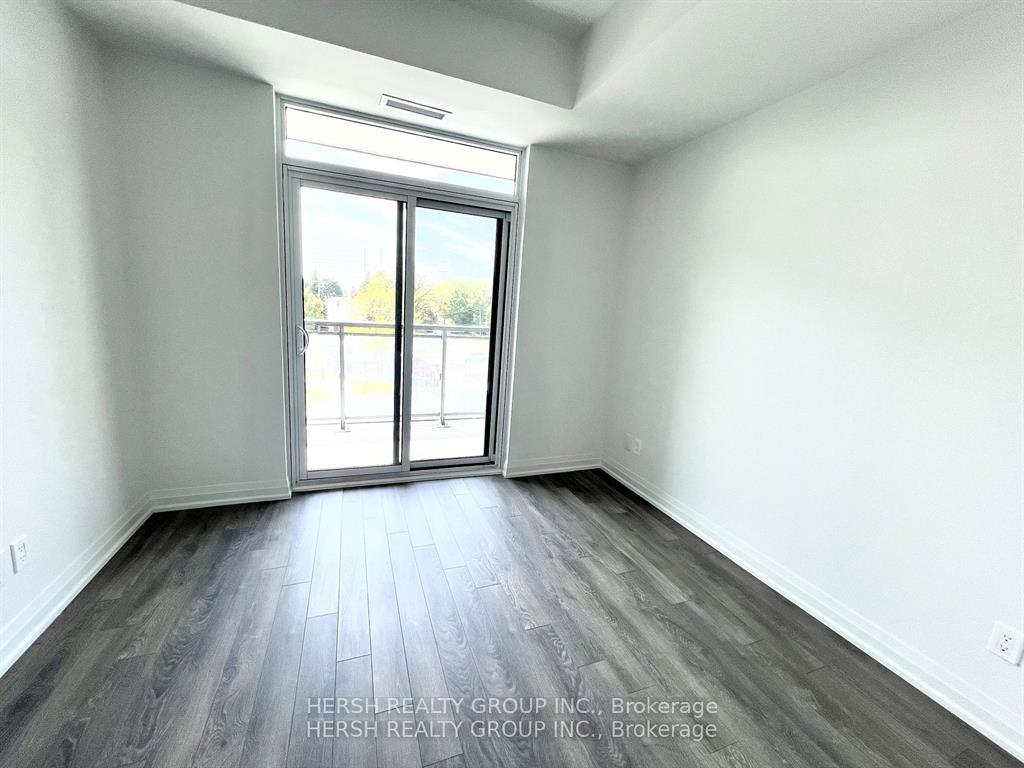 3 Bedrooms Condo at 10 Meadowglen,  Toronto For sale