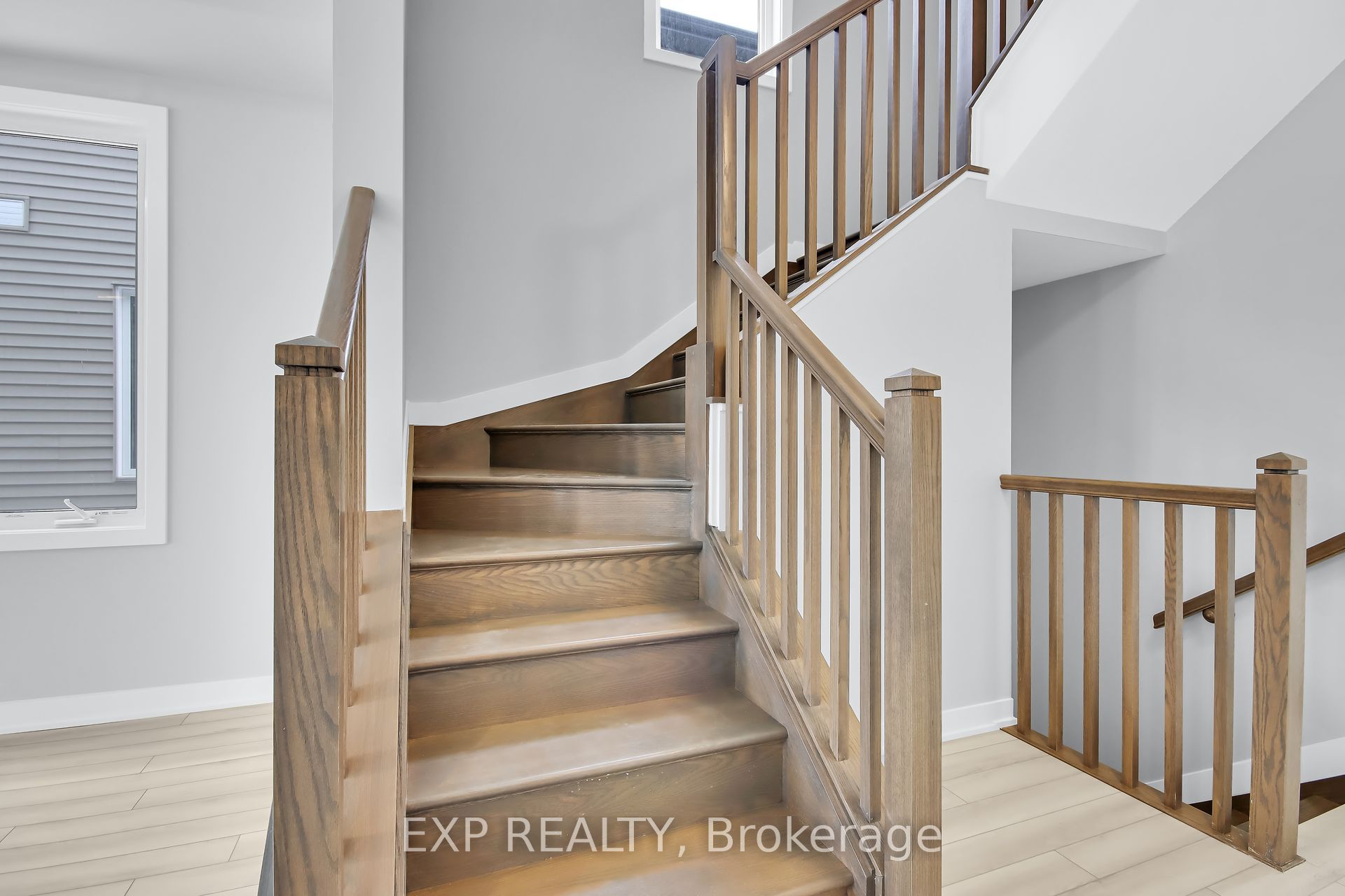 309 Cornflower Row, Stittsville - Munster - Richmond 8209 - Goulbourn Twp From Franktown Rd/South To Rideau