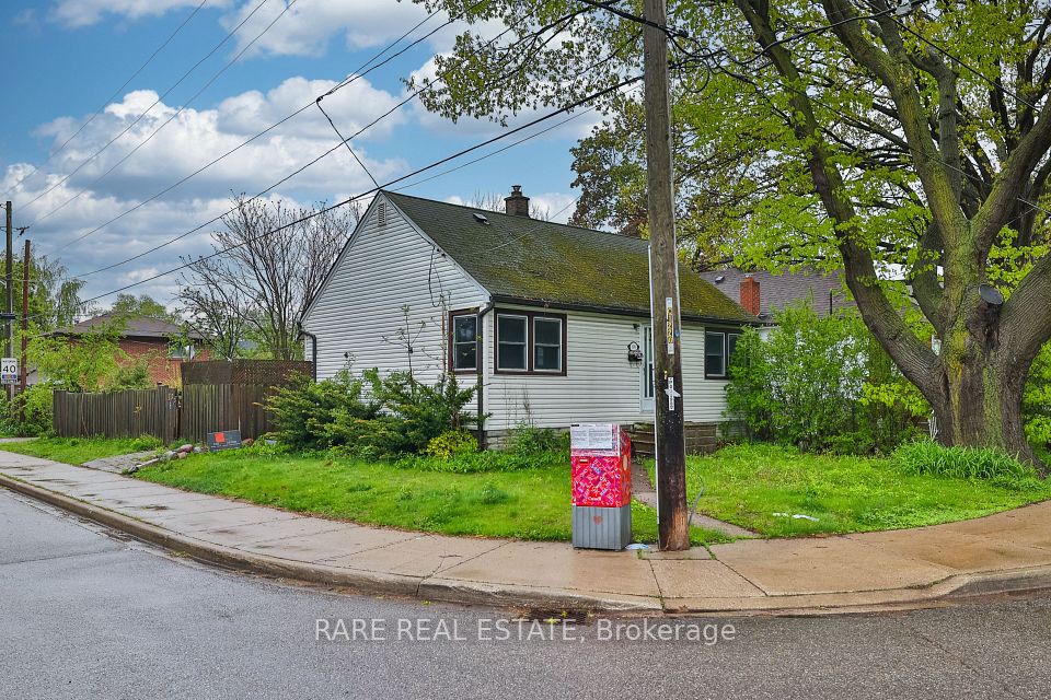 178 Angelene Street