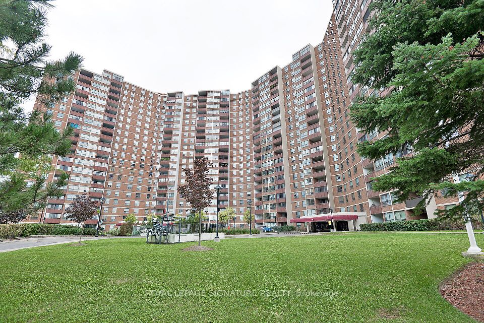 627 The West Mall