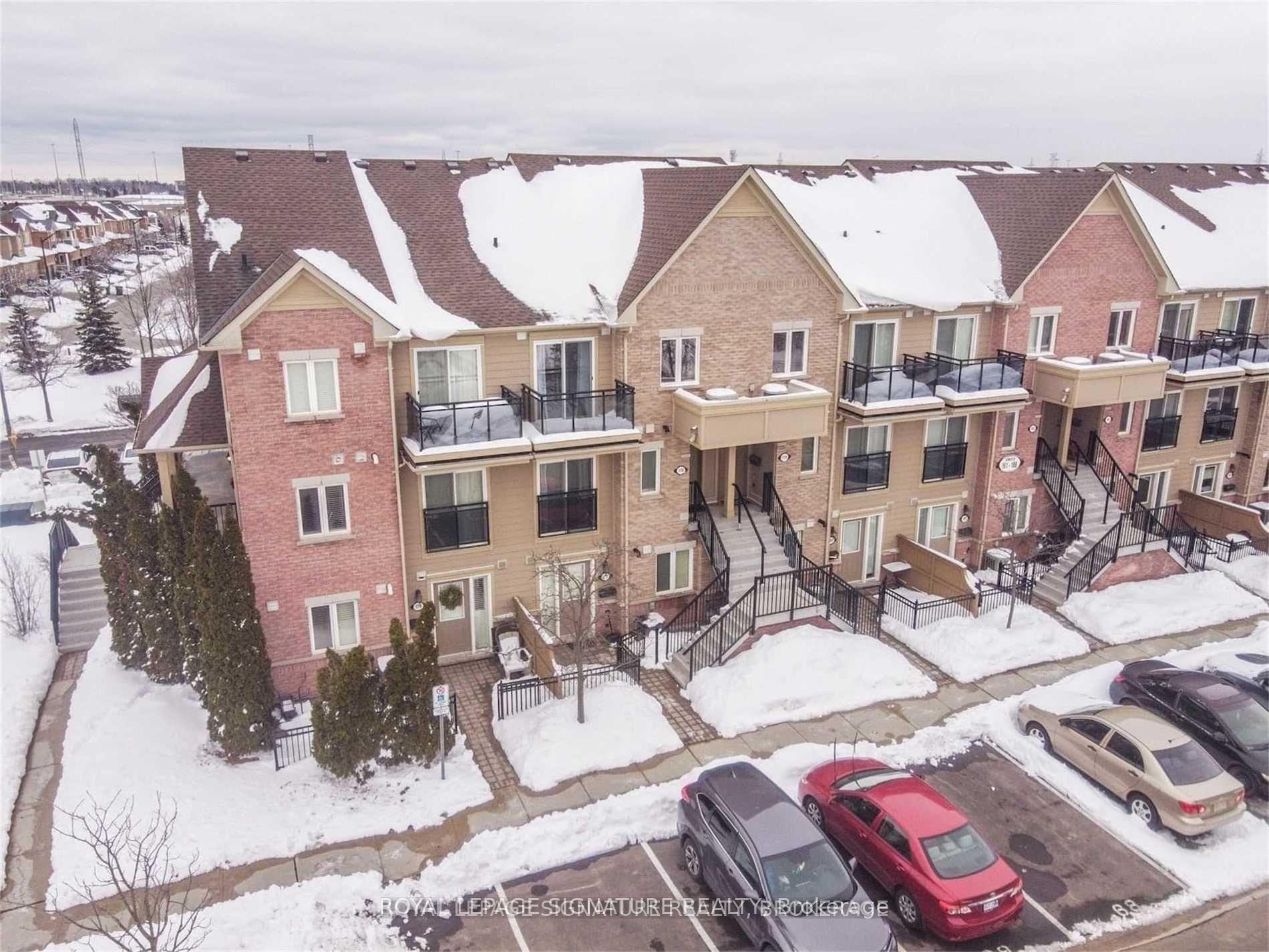 2 Bedrooms Condo at 4975 Southampton, Mississauga For sale