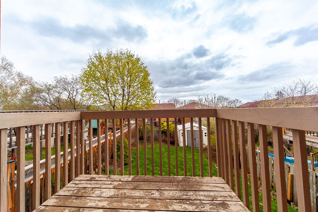 35 Fernbank Place