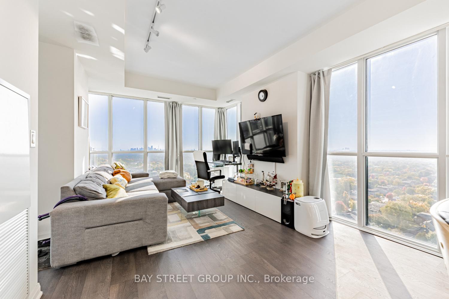 3 Bedrooms Condo at 9 Bogert, Toronto For sale
