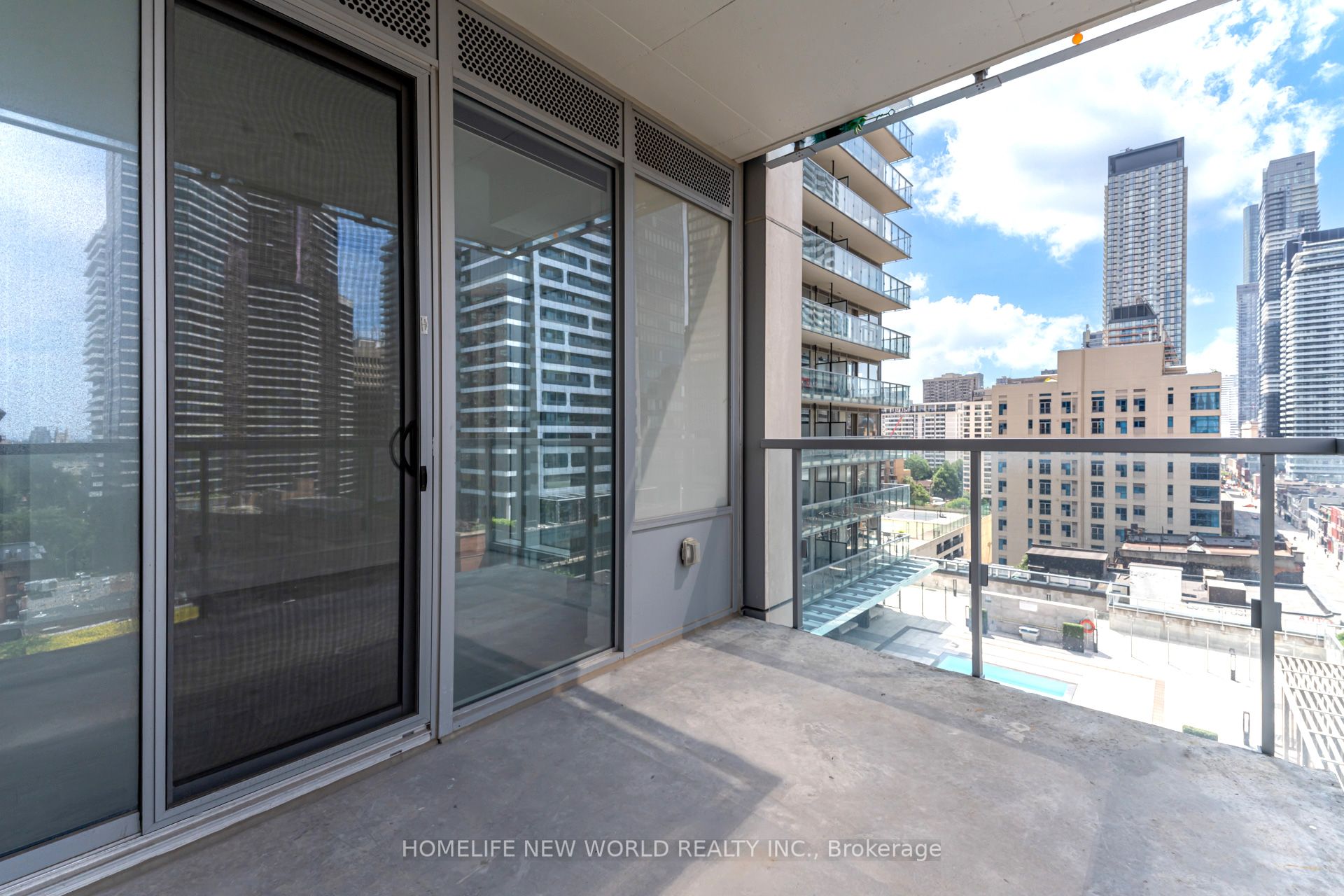 1 Gloucester Street, #915