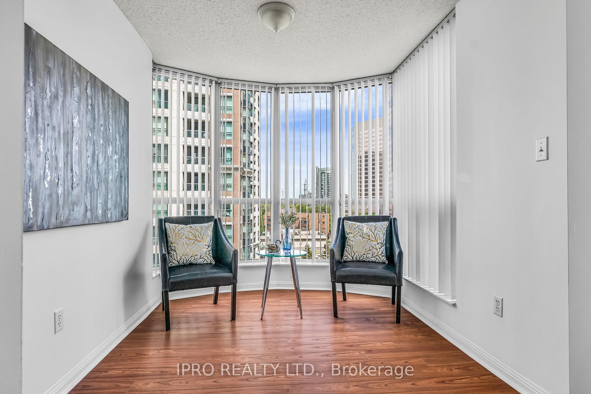 3 Bedrooms Condo at 23 Lorraine, Toronto For sale
