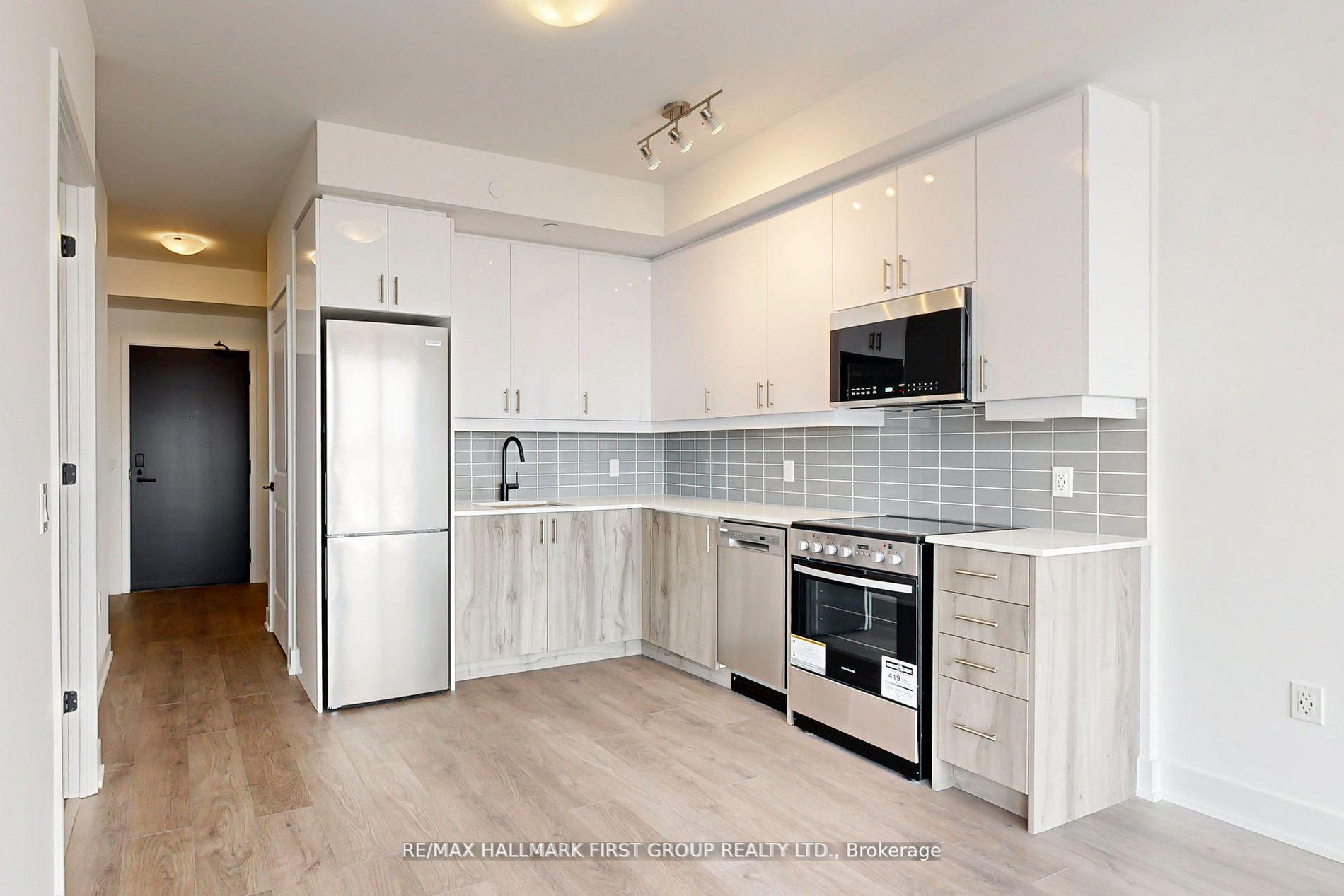 2 Bedrooms Condo at 2343 Khalsa, Oakville For sale