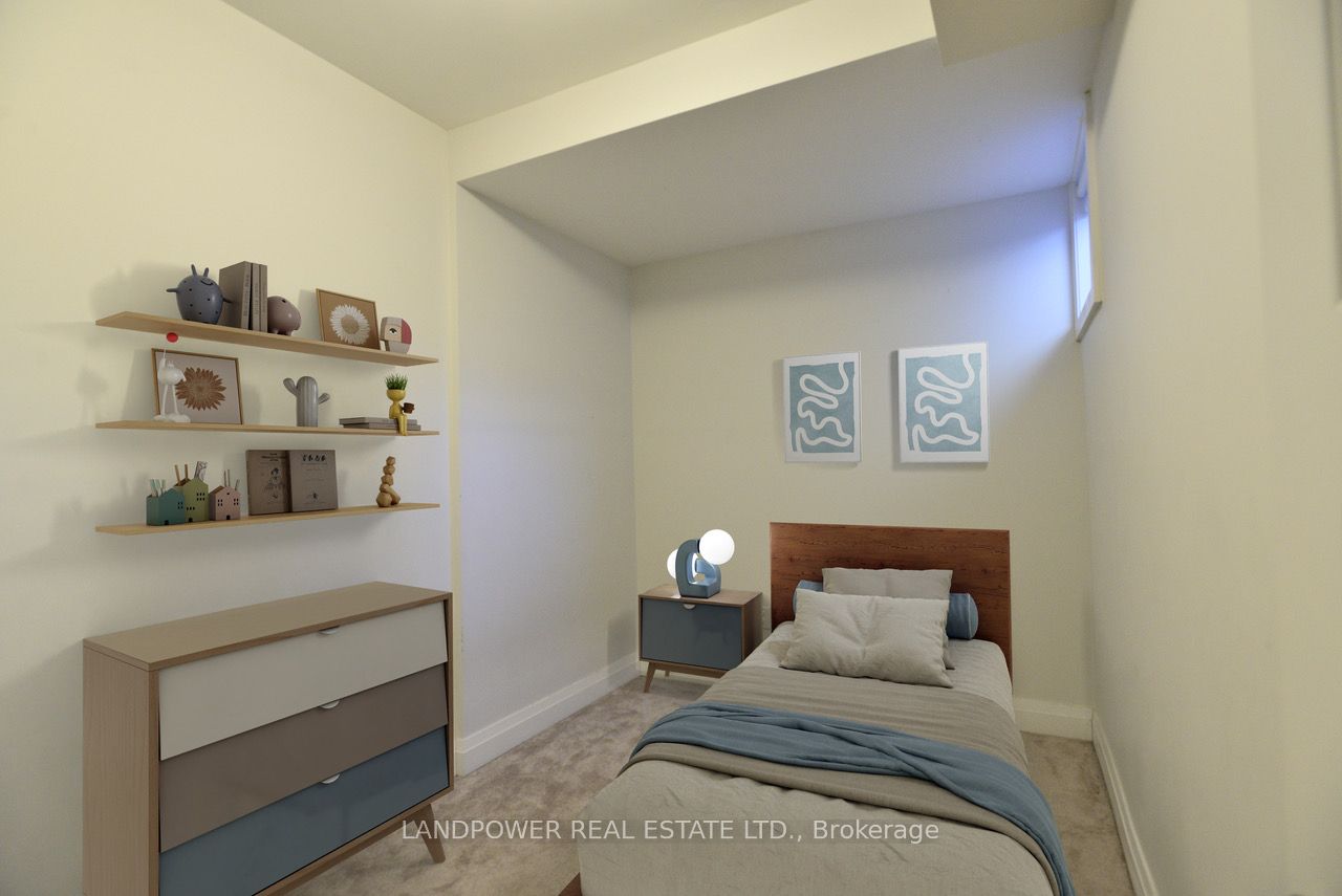 11 Eldora Avenue, #3