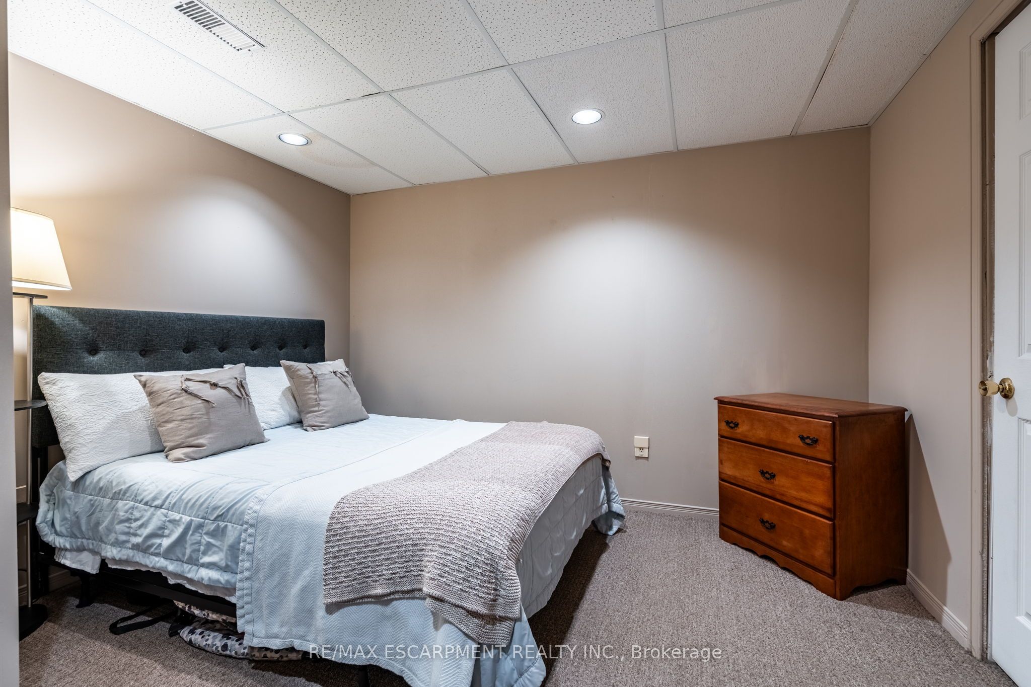 26 Wildan Drive, Hamilton Rural Flamborough