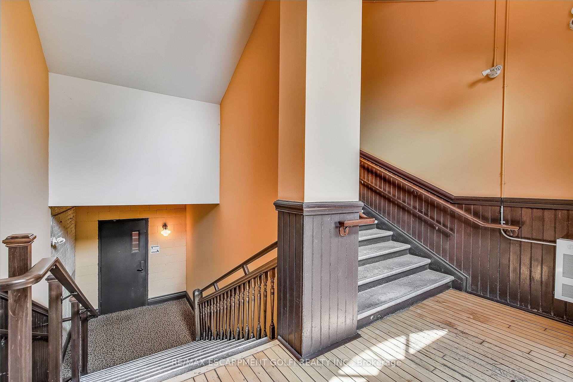 1 Bedroom Condo at 200 STINSON, Hamilton For sale