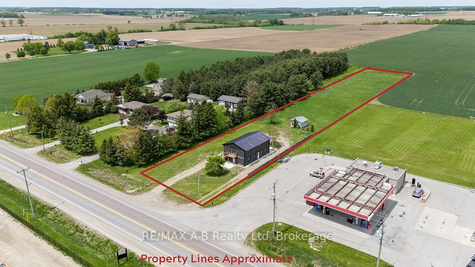 2274 34 Line, Perth East, ON N0B 2P0