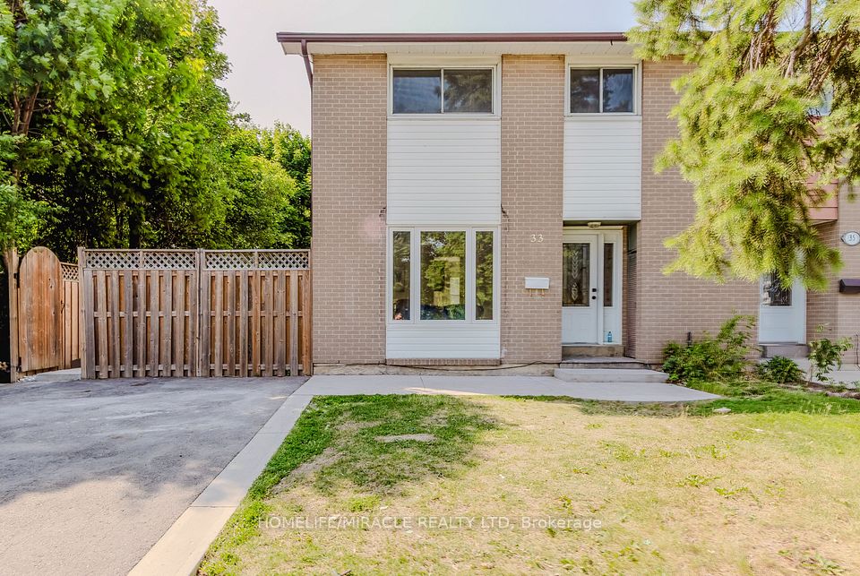 33 Flamingo