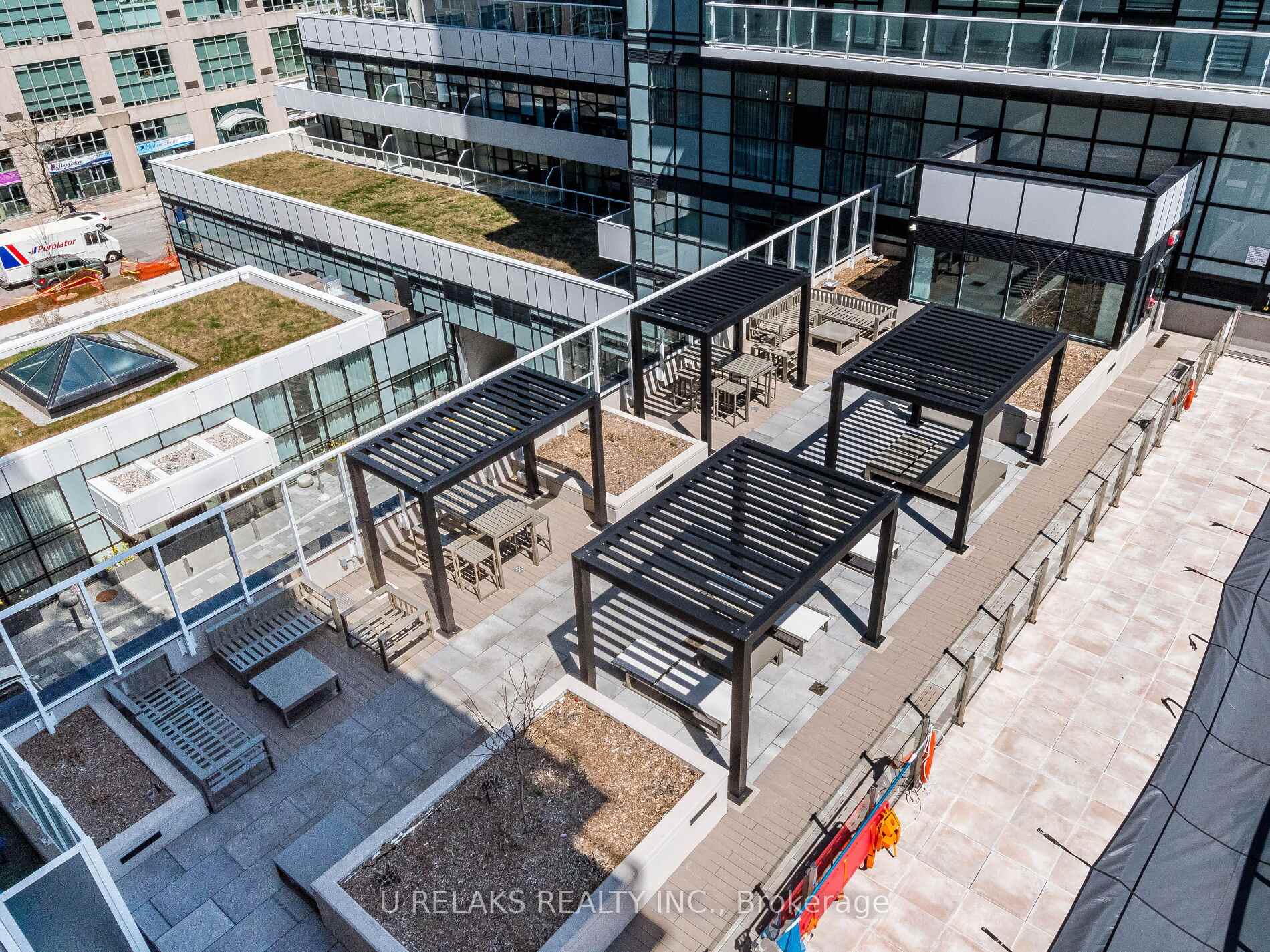 2 Bedrooms Condo at 251 Manitoba,  Toronto For sale