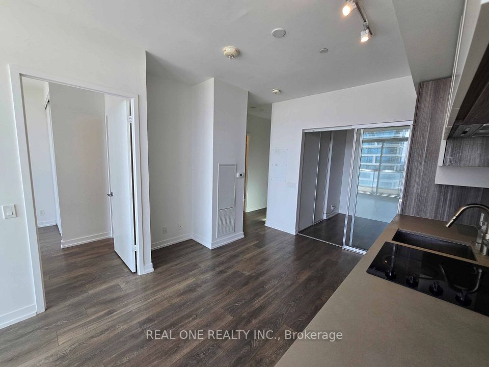 898 Portage