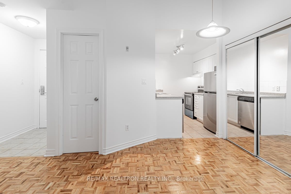 1401 Dupont Street, #116