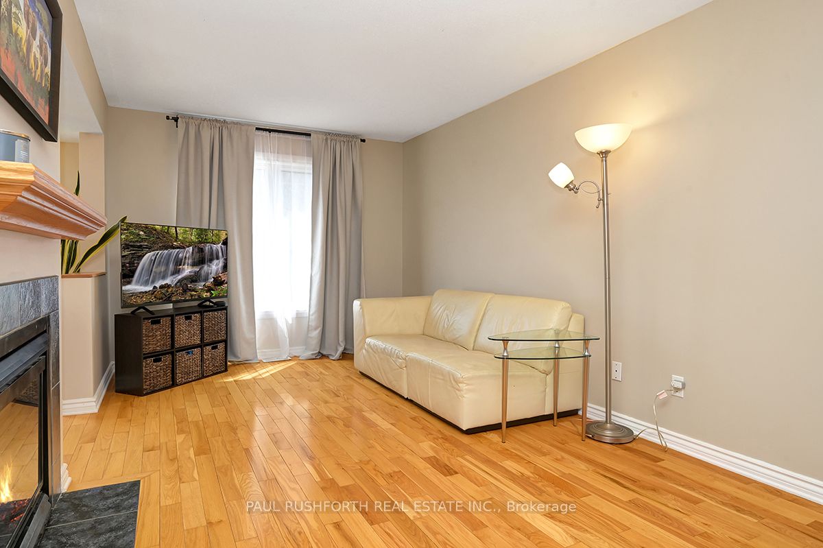 4587 Ogilvie Walk Crescent, CyrvilleCarsonGrovePineview, ON K1J 1G6