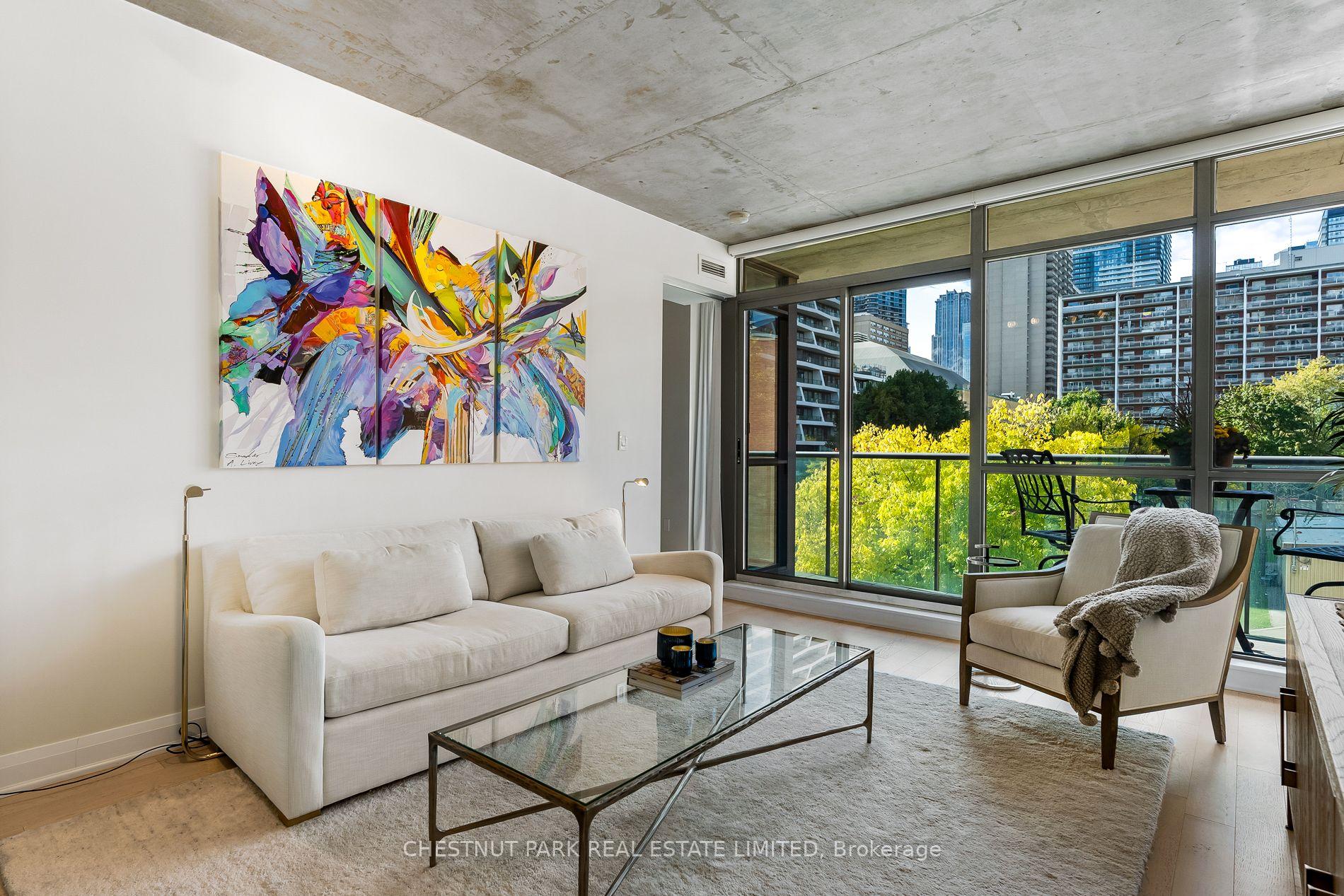 2 Bedrooms Condo at 285 Mutual, Toronto For sale