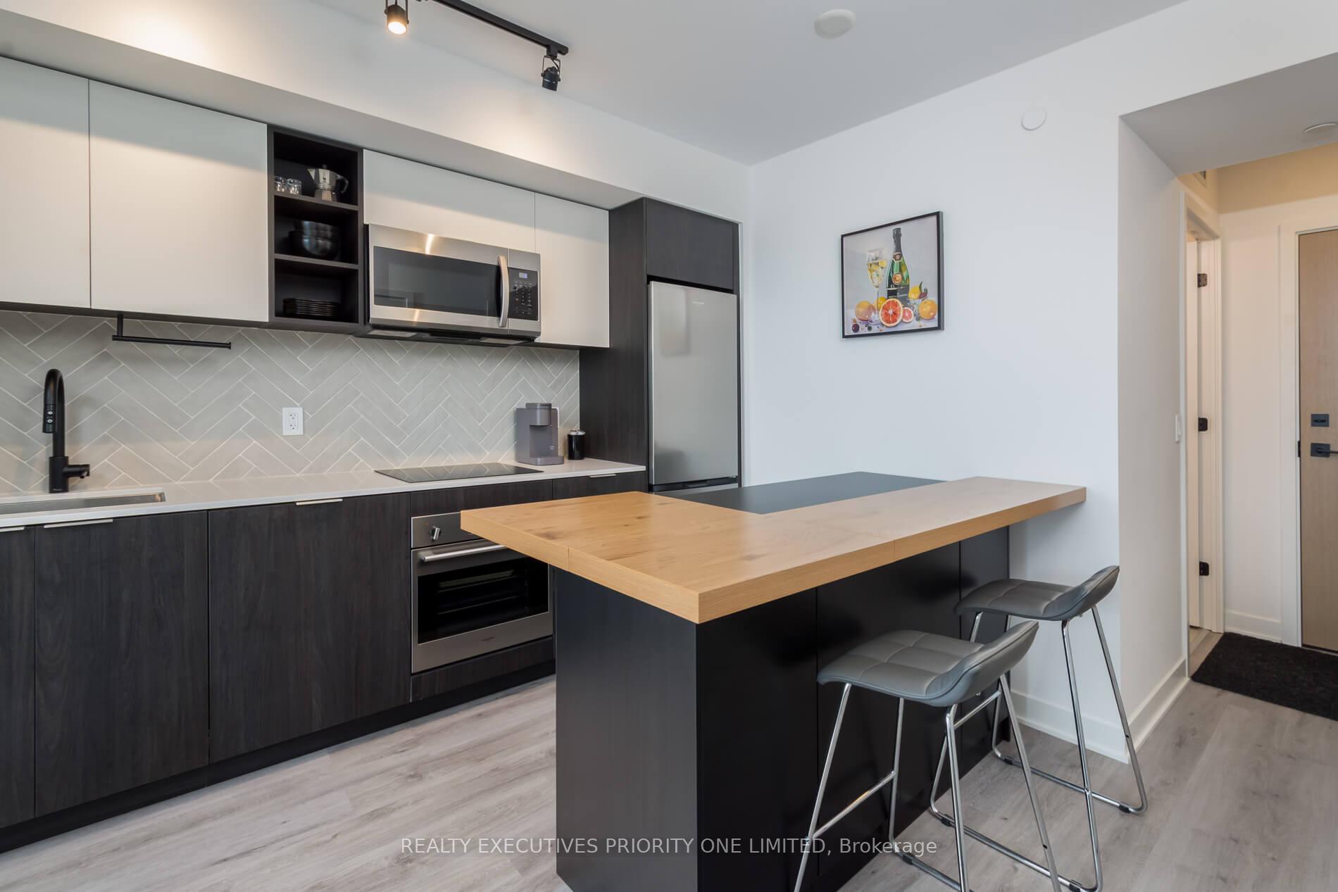 2 Bedrooms Co-op at 36 Zorra, Toronto For sale